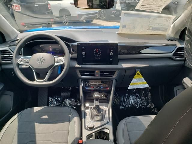 2026 Volkswagen Taos 1.5T SE Black