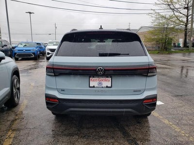 2026 Volkswagen Taos 1.5T SE Black
