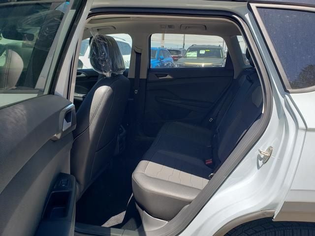 2026 Volkswagen Taos 1.5T SE Black