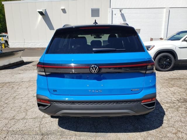 2026 Volkswagen Taos 1.5T SE Black