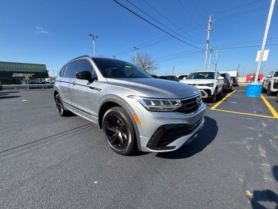 2023 Volkswagen Tiguan 2.0T SE R-Line Black
