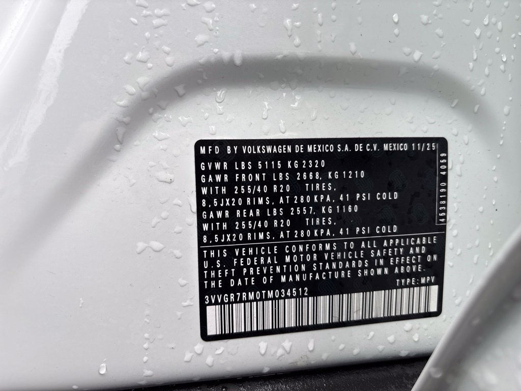 2026 Volkswagen Tiguan SE R-Line Black