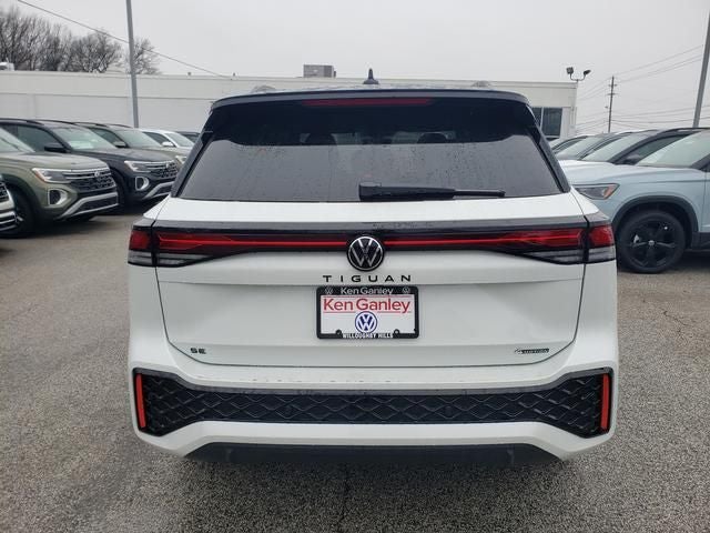 2026 Volkswagen Tiguan 2.0T SE R-Line Black