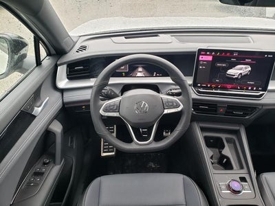 2026 Volkswagen Tiguan 2.0T SE R-Line Black