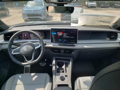 2026 Volkswagen Tiguan 2.0T SE R-Line Black