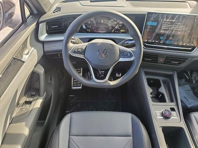 2026 Volkswagen Tiguan 2.0T SE R-Line Black