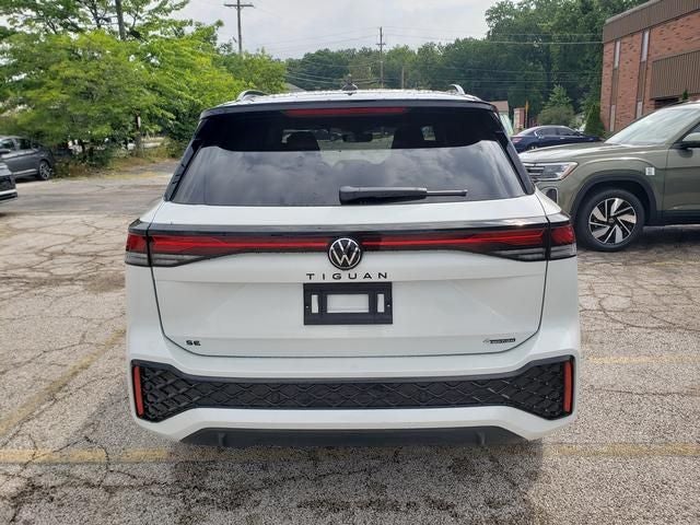 2026 Volkswagen Tiguan SE R-Line Black