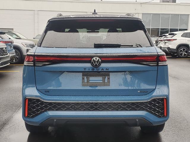 2026 Volkswagen Tiguan SE R-Line Black