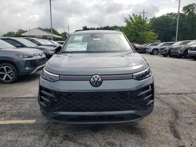 2026 Volkswagen Tiguan 2.0T SE R-Line Black