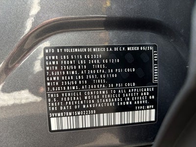 2025 Volkswagen Tiguan 2.0T SE