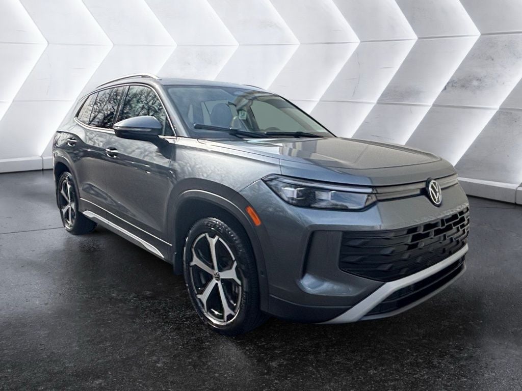 2025 Volkswagen Tiguan 2.0T SE