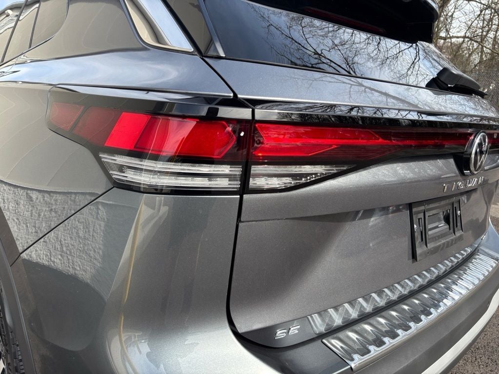 2025 Volkswagen Tiguan 2.0T SE