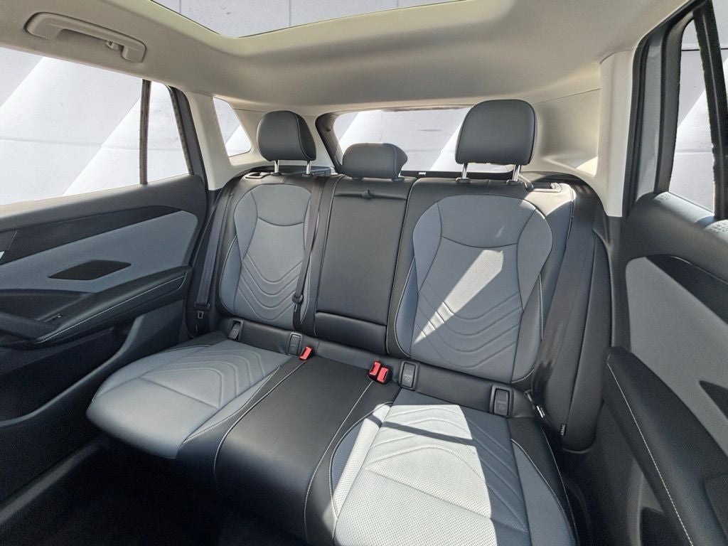 2025 Volkswagen Tiguan 2.0T SE