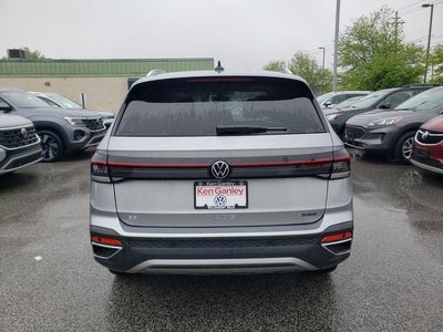 2025 Volkswagen Taos 1.5T SE