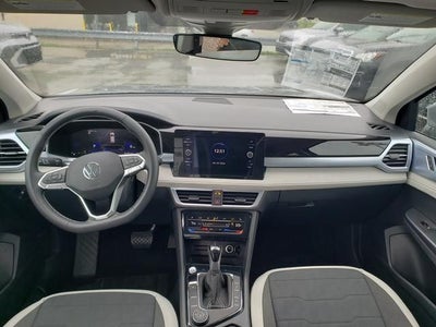 2025 Volkswagen Taos 1.5T SE