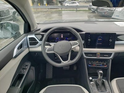 2025 Volkswagen Taos 1.5T SE