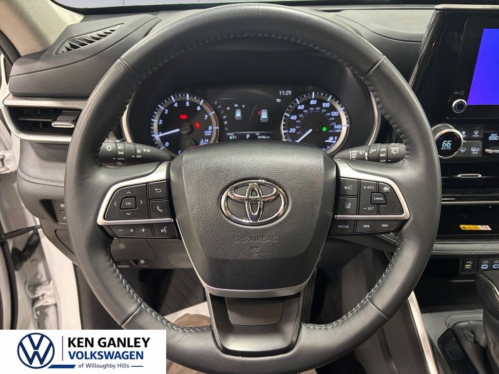 2024 Toyota Highlander XLE