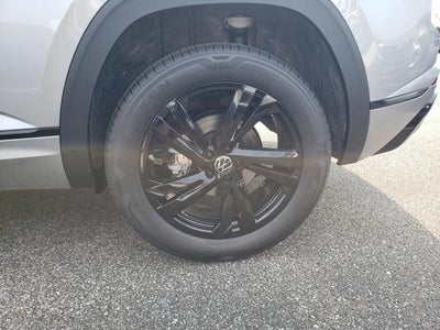 2026 Volkswagen Atlas Cross Sport SEL R-Line Black