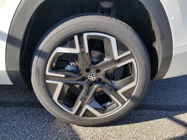 2027 Volkswagen Atlas SEL Premium R-Line