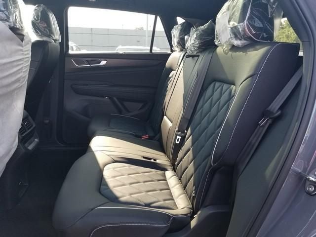 2026 Volkswagen Atlas Cross Sport SEL Premium R-Line