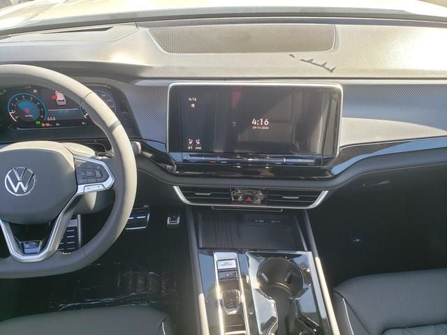 2026 Volkswagen Atlas Cross Sport SEL Premium R-Line