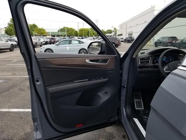 2026 Volkswagen Atlas SEL Premium R-Line