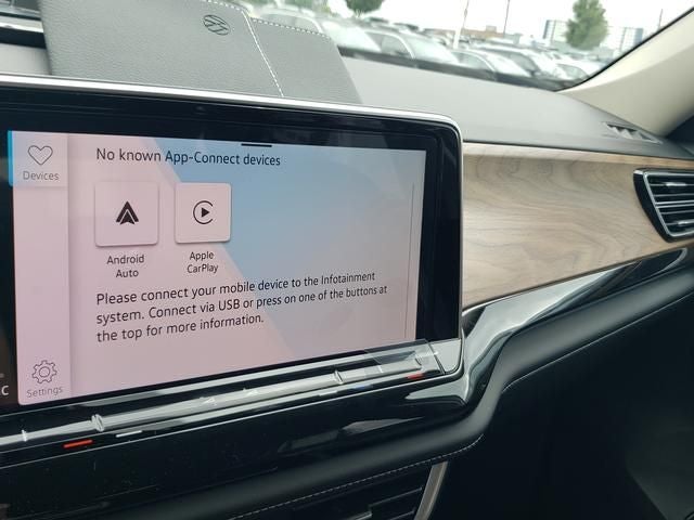 2026 Volkswagen Atlas SE w/Technology