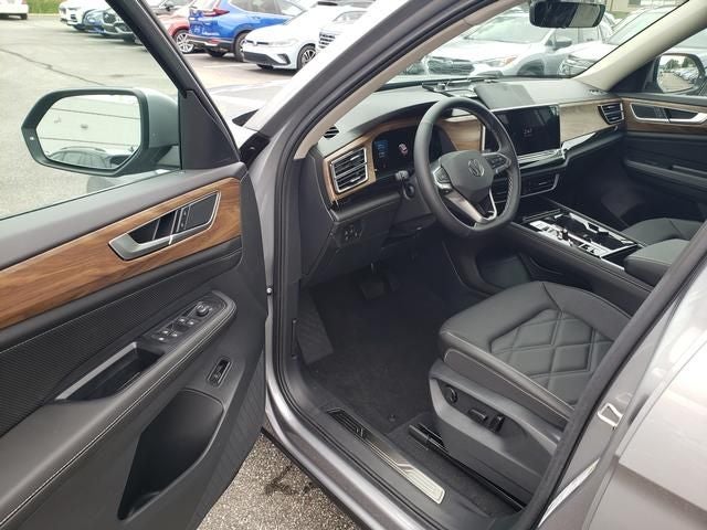 2026 Volkswagen Atlas SE w/Technology