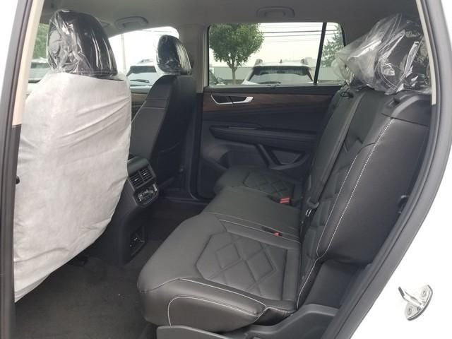 2026 Volkswagen Atlas SE w/Technology