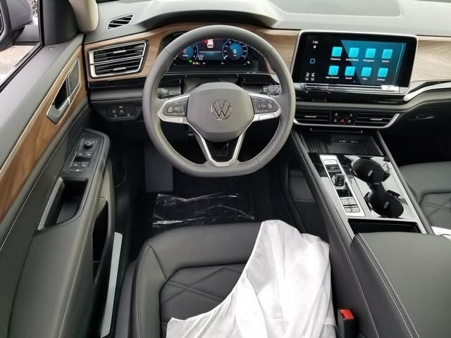 2026 Volkswagen Atlas SE w/Technology
