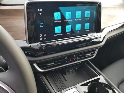 2026 Volkswagen Atlas SE w/Technology