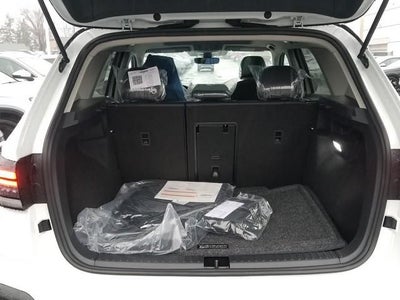 2026 Volkswagen Taos 1.5T SE Black