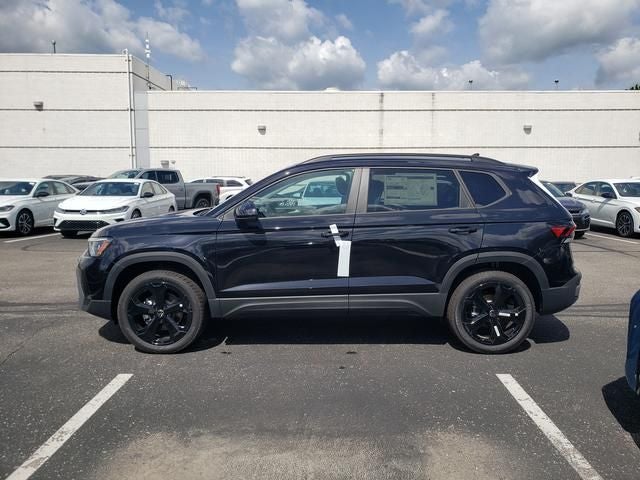 2026 Volkswagen Taos 1.5T SE Black