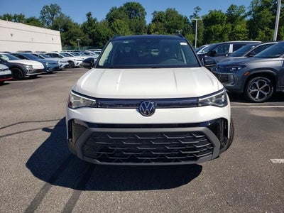 2026 Volkswagen Taos 1.5T SE Black