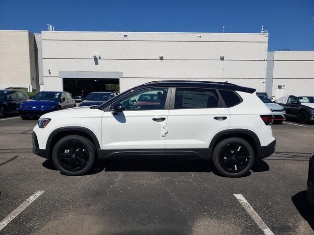 2026 Volkswagen Taos 1.5T SE Black