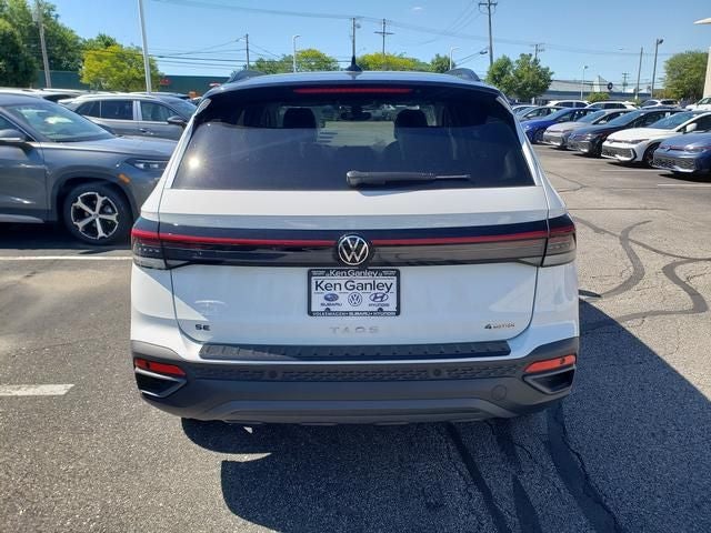 2026 Volkswagen Taos 1.5T SE Black