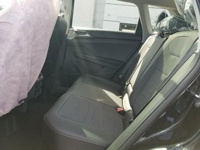 2026 Volkswagen Taos 1.5T SE Black