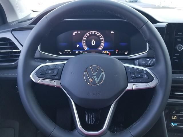 2026 Volkswagen Taos 1.5T SE Black