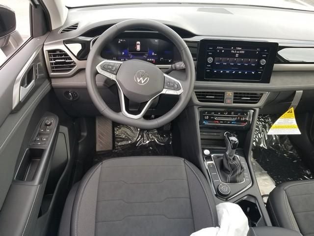 2026 Volkswagen Taos 1.5T SE Black