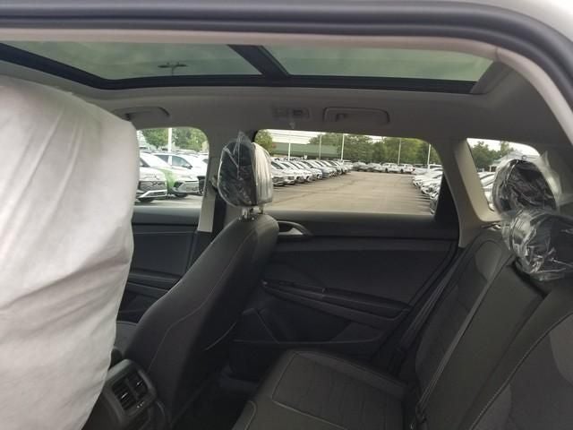 2026 Volkswagen Taos 1.5T SE Black