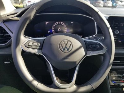 2026 Volkswagen Taos 1.5T SE Black