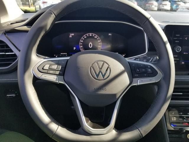 2026 Volkswagen Taos 1.5T SE Black