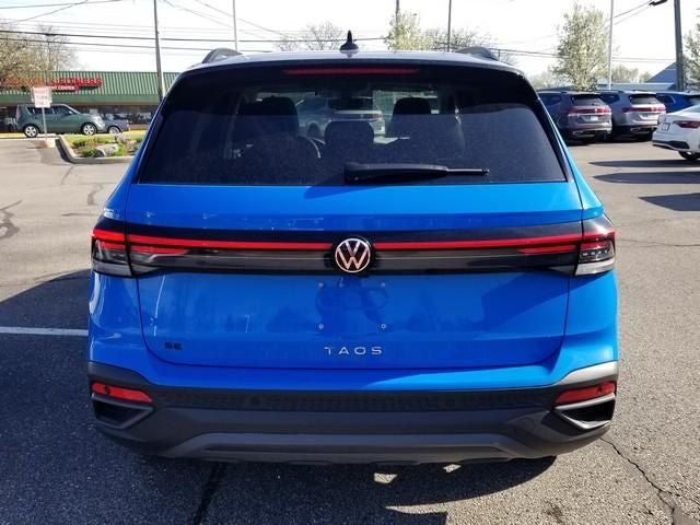 2026 Volkswagen Taos 1.5T SE Black