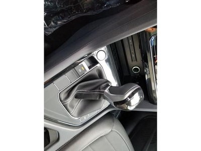 2026 Volkswagen Taos 1.5T SE Black