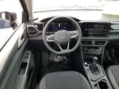 2026 Volkswagen Taos 1.5T SE Black