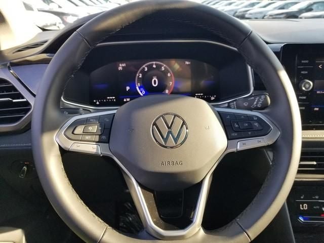 2026 Volkswagen Taos 1.5T SE Black