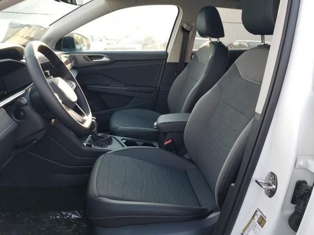 2026 Volkswagen Taos 1.5T SE Black