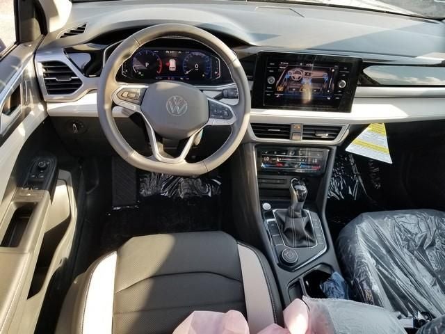 2026 Volkswagen Taos 1.5T SEL