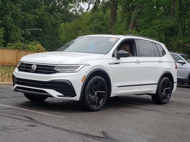 2024 Volkswagen Tiguan 2.0T SE R-Line Black