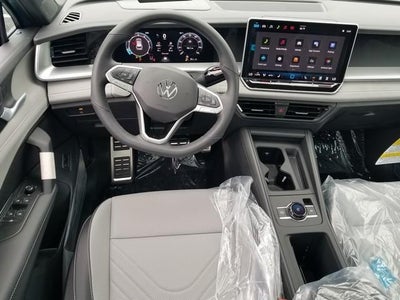 2026 Volkswagen Tiguan 2.0T SE R-Line Black